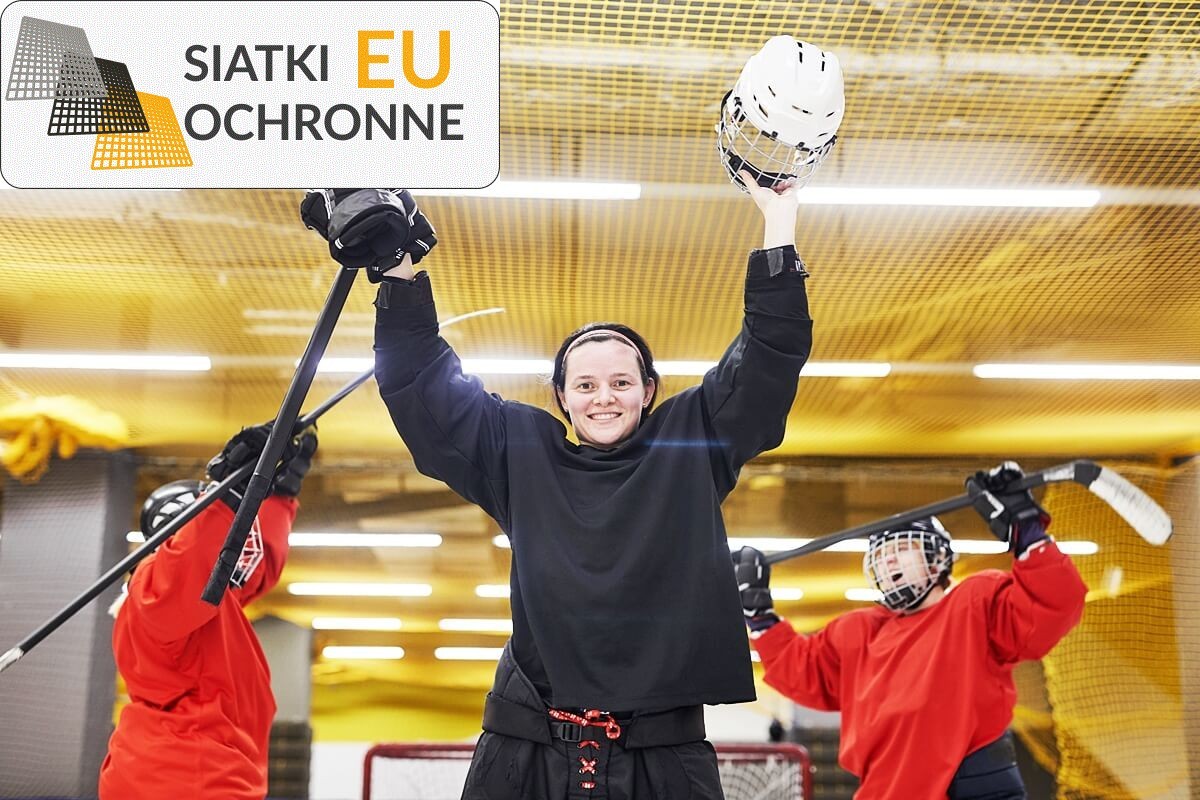 Ochronna siatka do zabezpieczania widowni na meczach hokejowych SiatkiOchronne.eu - Ochronna siatka do zabezpieczania widowni na meczach hokejowych