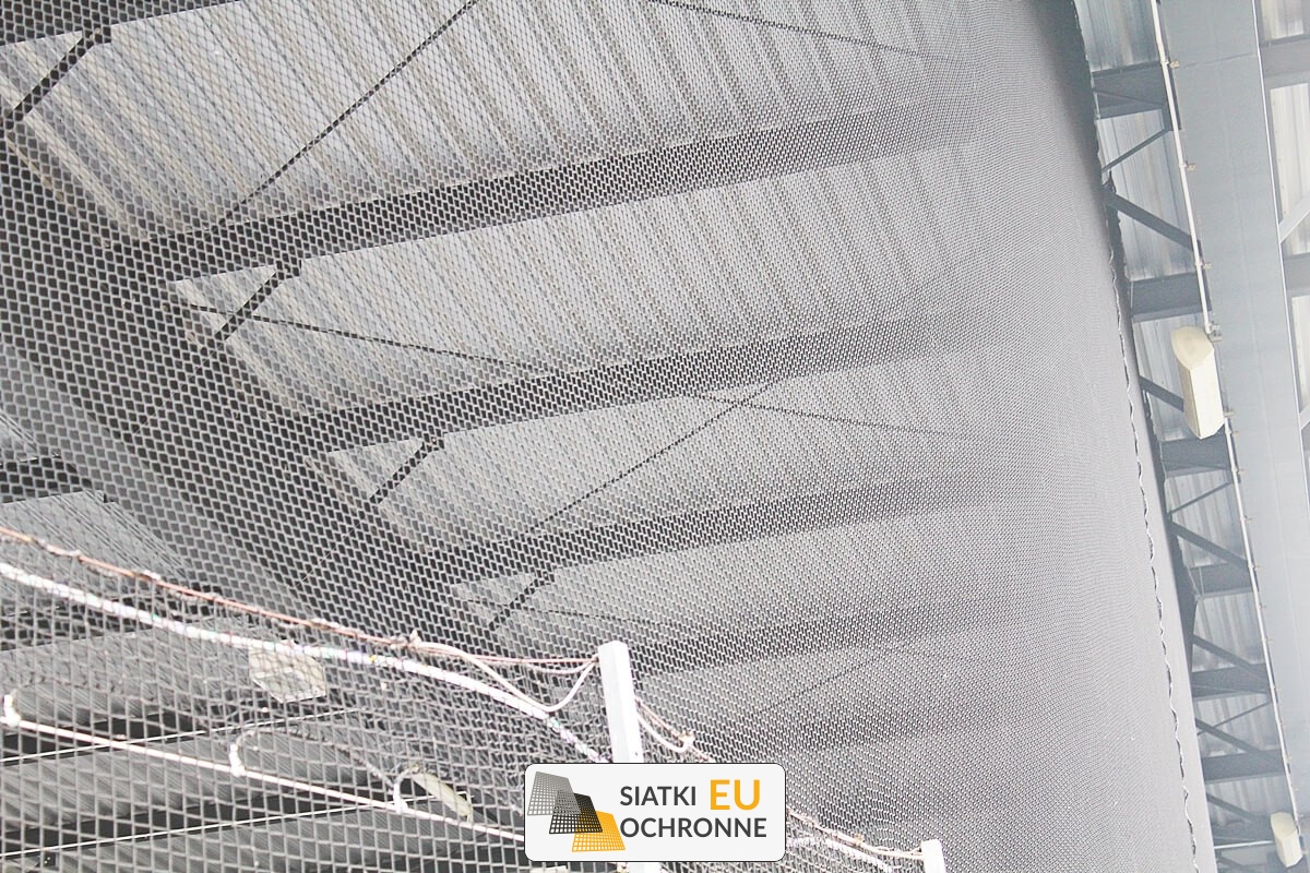 Ogrodzenie na lodowisko Siatki zabezpieczające lodowisko do gry w hokeja SiatkiOchronne.eu - Ogrodzenie na lodowisko Siatki zabezpieczające lodowisko do gry w hokeja