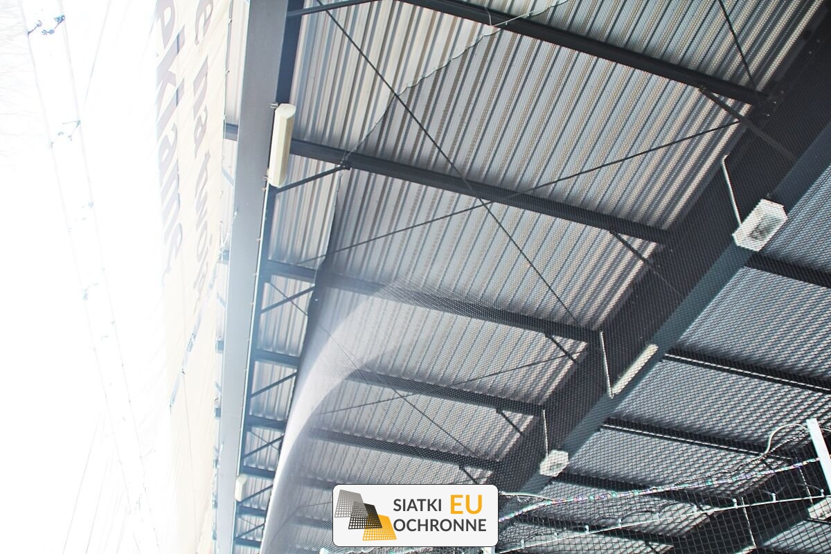   SiatkiOchronne.eu - Mocna siatka hokejowa z drobnym oczkiem 