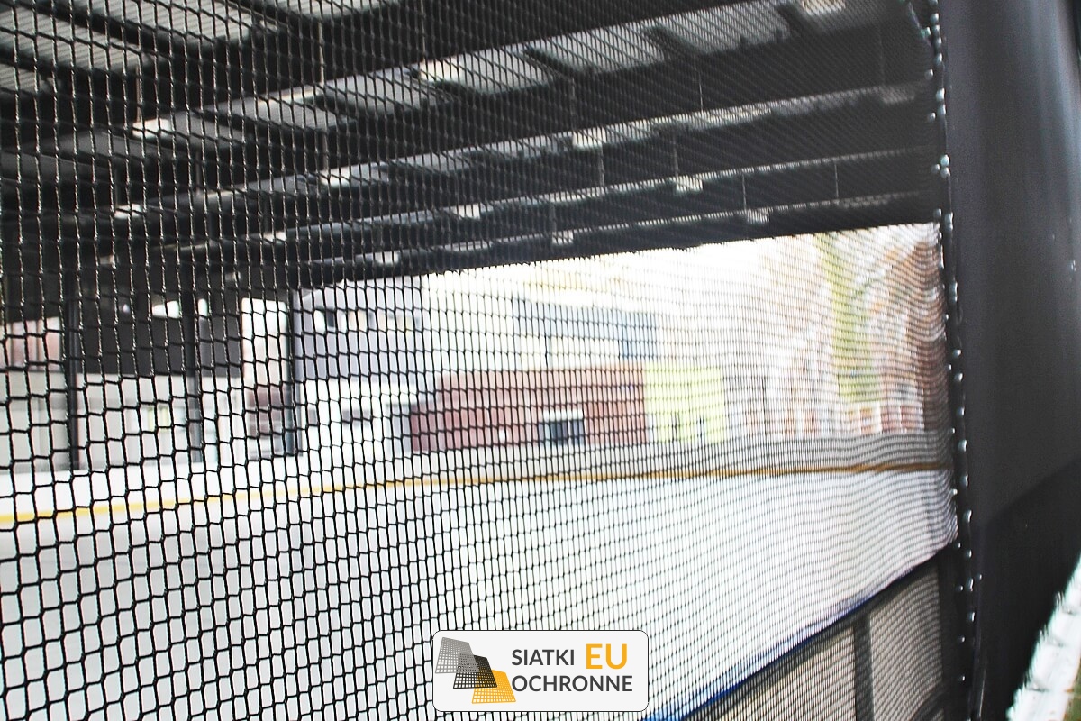 TANIA SIATKA - Przystępna cena na niezbędny element lodowiska sportowego SiatkiOchronne.eu - TANIA SIATKA - Przystępna cena na niezbędny element lodowiska sportowego