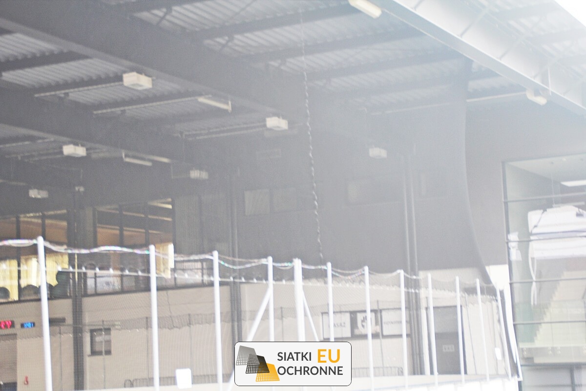 Zabezpieczająca siatka do zatrzymywania krążków hokejowych SiatkiOchronne.eu - Zabezpieczająca siatka do zatrzymywania krążków hokejowych