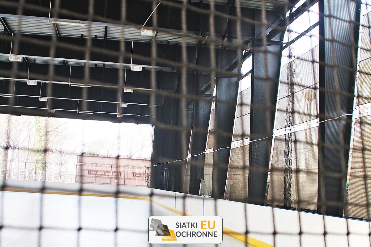   SiatkiOchronne.eu - Sznurkowa siatka hokejowa o wysokiej wytrzymałości — skuteczna ochrona przed krążkami 