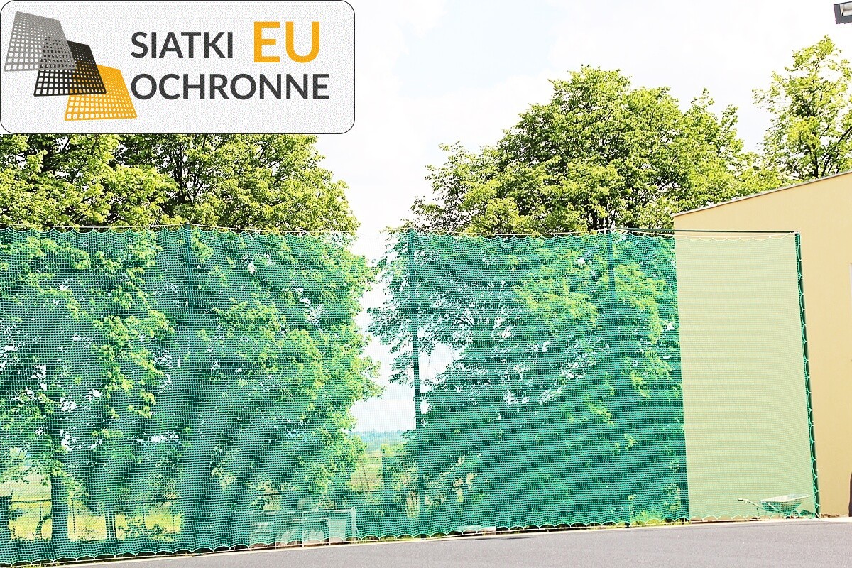   SiatkiOchronne.eu - Idealna siatka sznurkowa do zabezpieczenia boiska piłkarskiego 