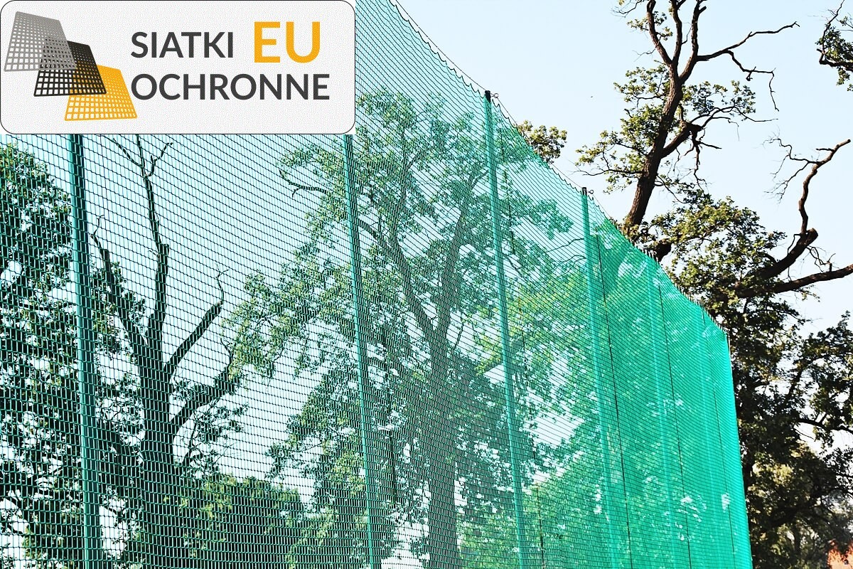 Siatka do odbijania piłek na boisku z materiału sznurkowego SiatkiOchronne.eu - Siatka do odbijania piłek na boisku z materiału sznurkowego