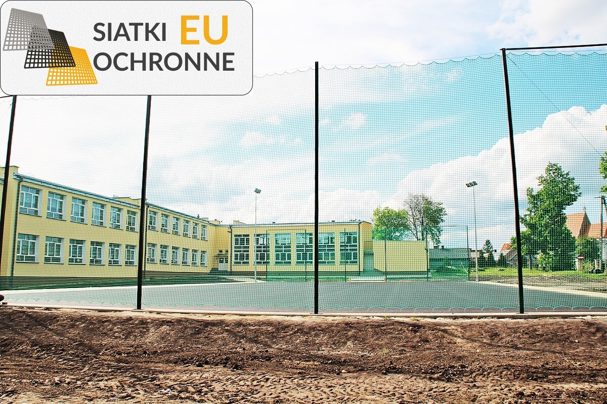 Siatka zabezpieczająca sprzedawana na metry kwadratowe - doskonała dla terenów sportowych SiatkiOchronne.eu - Siatka zabezpieczająca sprzedawana na metry kwadratowe - doskonała dla terenów sportowych