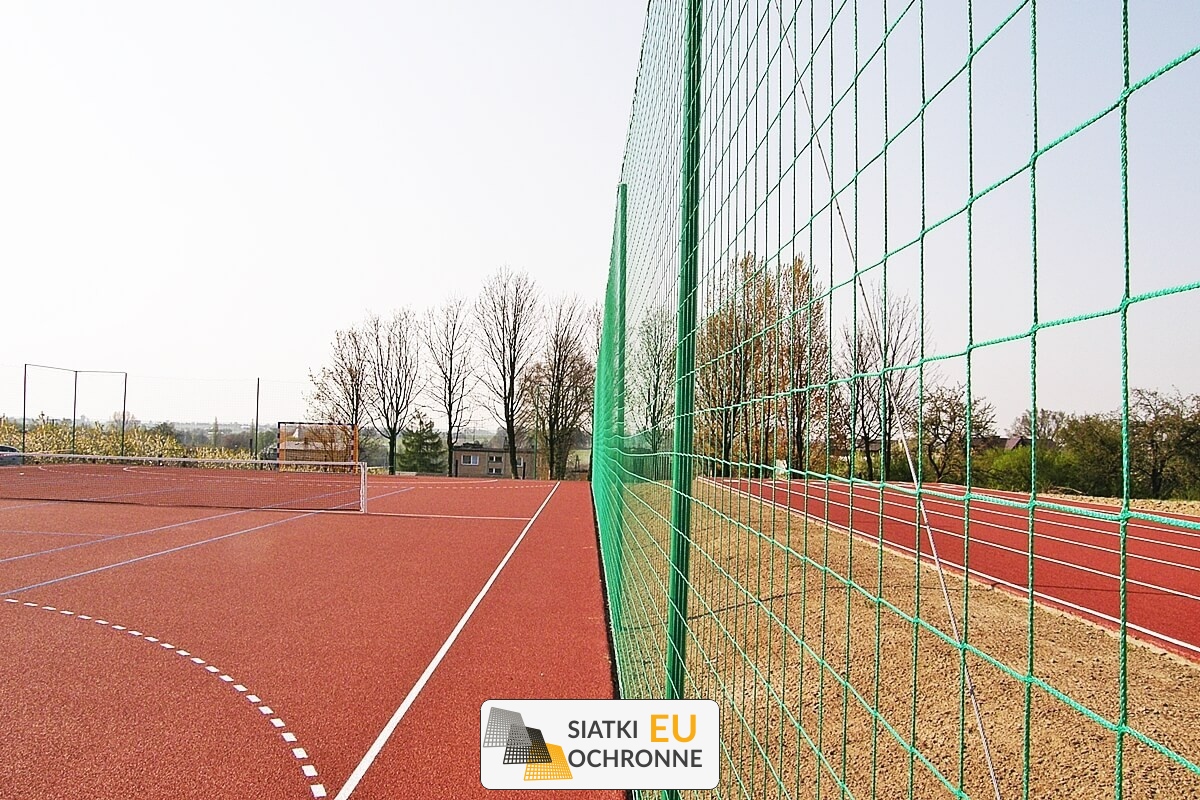   SiatkiOchronne.eu - Ogrodzenie boiska szkolnego   Ogrodzenie sportowe do szkoły 