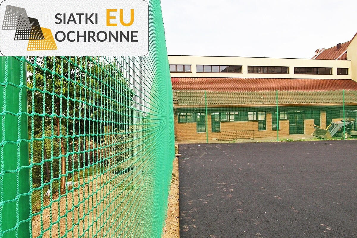 5-metrowe ogrodzenie z siatką i słupami, grubość siatki 5mm, rozmiar oczek 8x8cm SiatkiOchronne.eu - 5-metrowe ogrodzenie z siatką i słupami, grubość siatki 5mm, rozmiar oczek 8x8cm