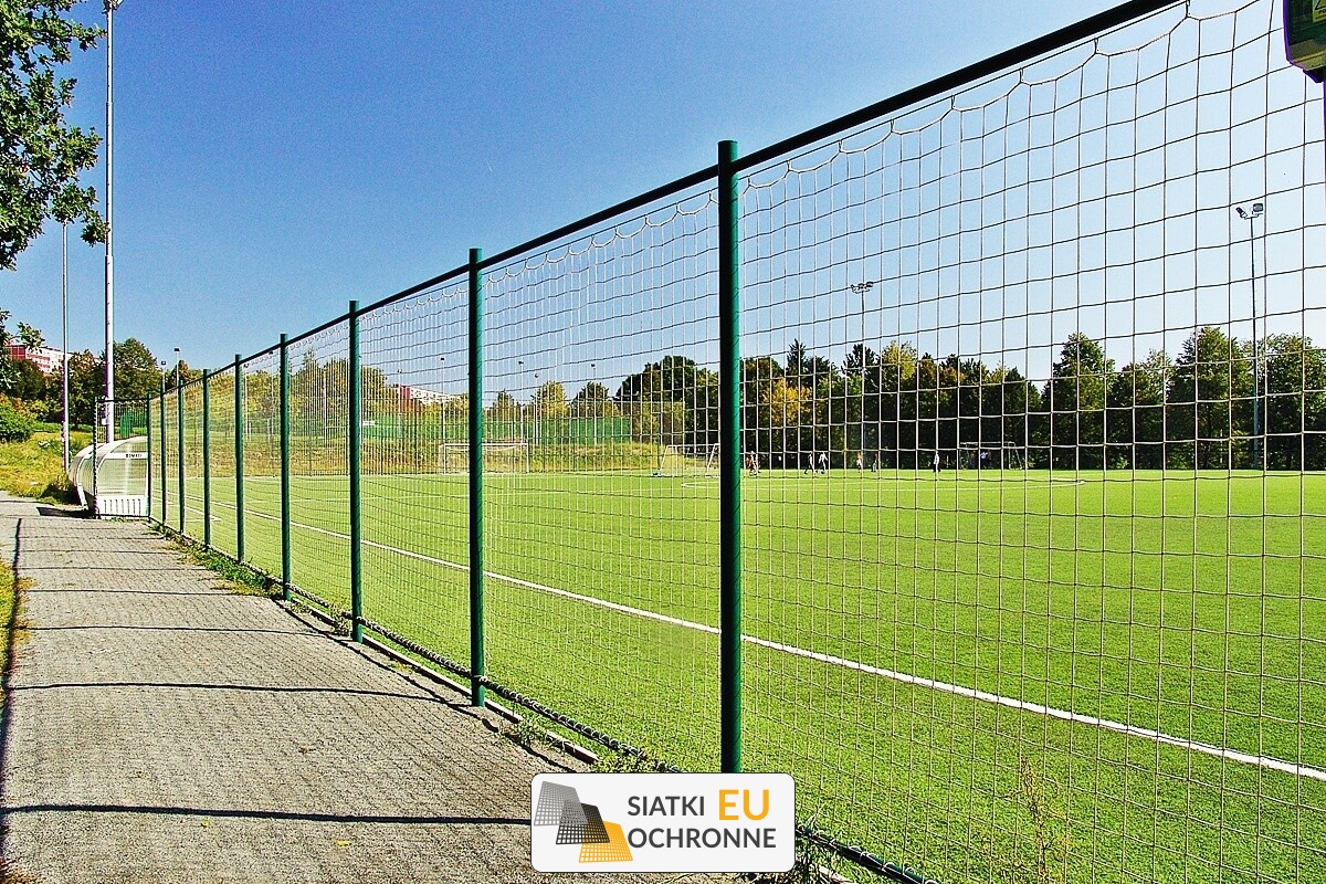   SiatkiOchronne.eu - Odpowiednie do zabezpieczenia terenów sportowych siatki sznurkowe 