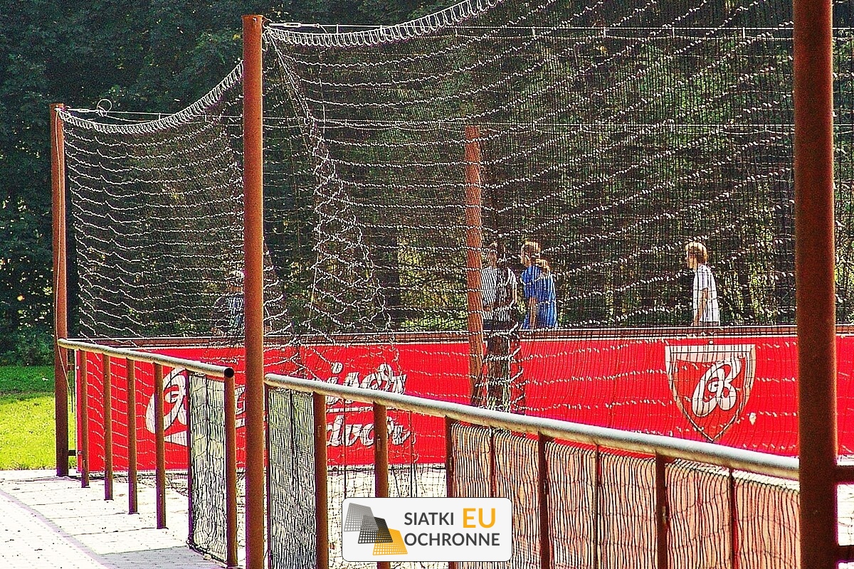   SiatkiOchronne.eu - Siatki ochronne do boisk sportowych 