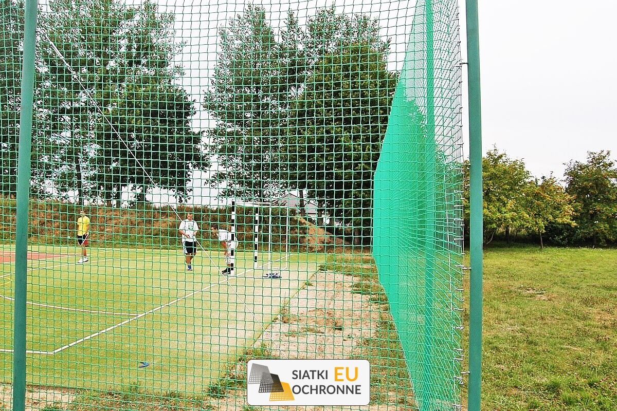   SiatkiOchronne.eu - Siatki do ogrodzenia boisk sportowych 