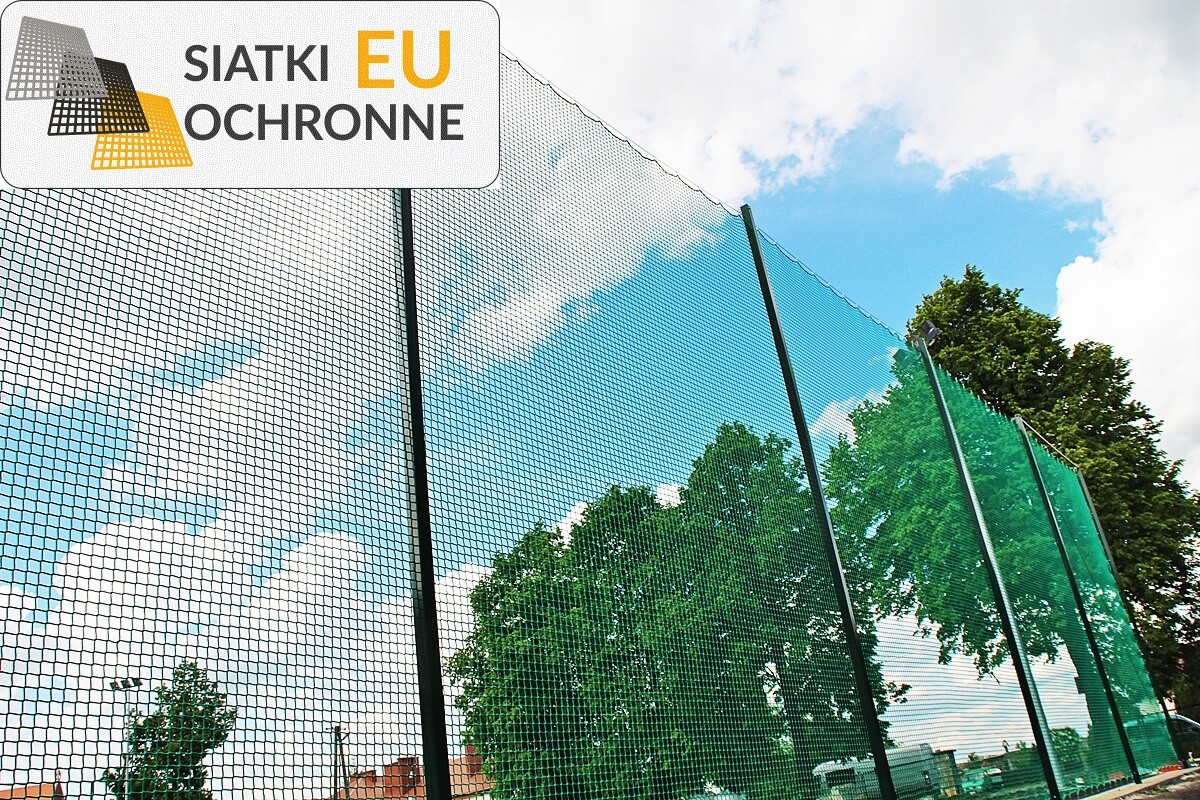   SiatkiOchronne.eu - Bezpieczna siatka ochronna dla boiska typu Orlik 
