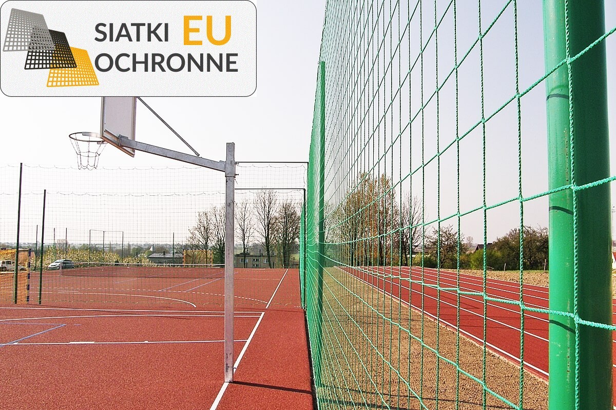 Siatki sznurkowe chroniące boiska przed piłkami SiatkiOchronne.eu - Siatki sznurkowe chroniące boiska przed piłkami