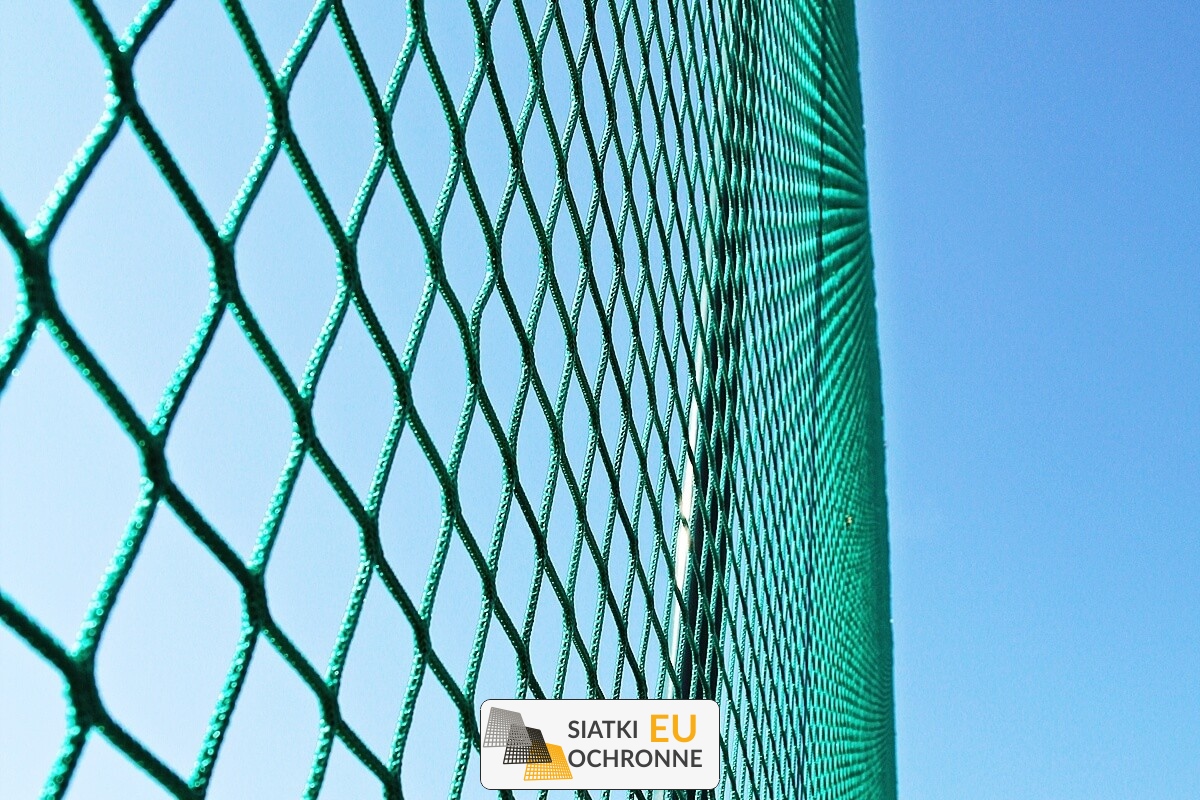   SiatkiOchronne.eu - Siatka sportowa na ogrodzenie - idealna do piłki nożnej 