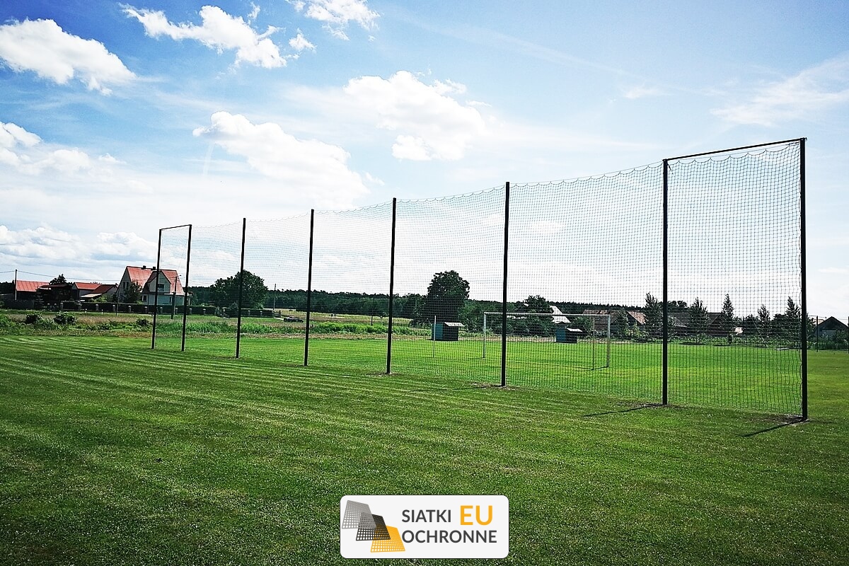   SiatkiOchronne.eu - Siatkowe zabezpieczenie do gry w piłkę nożną 
