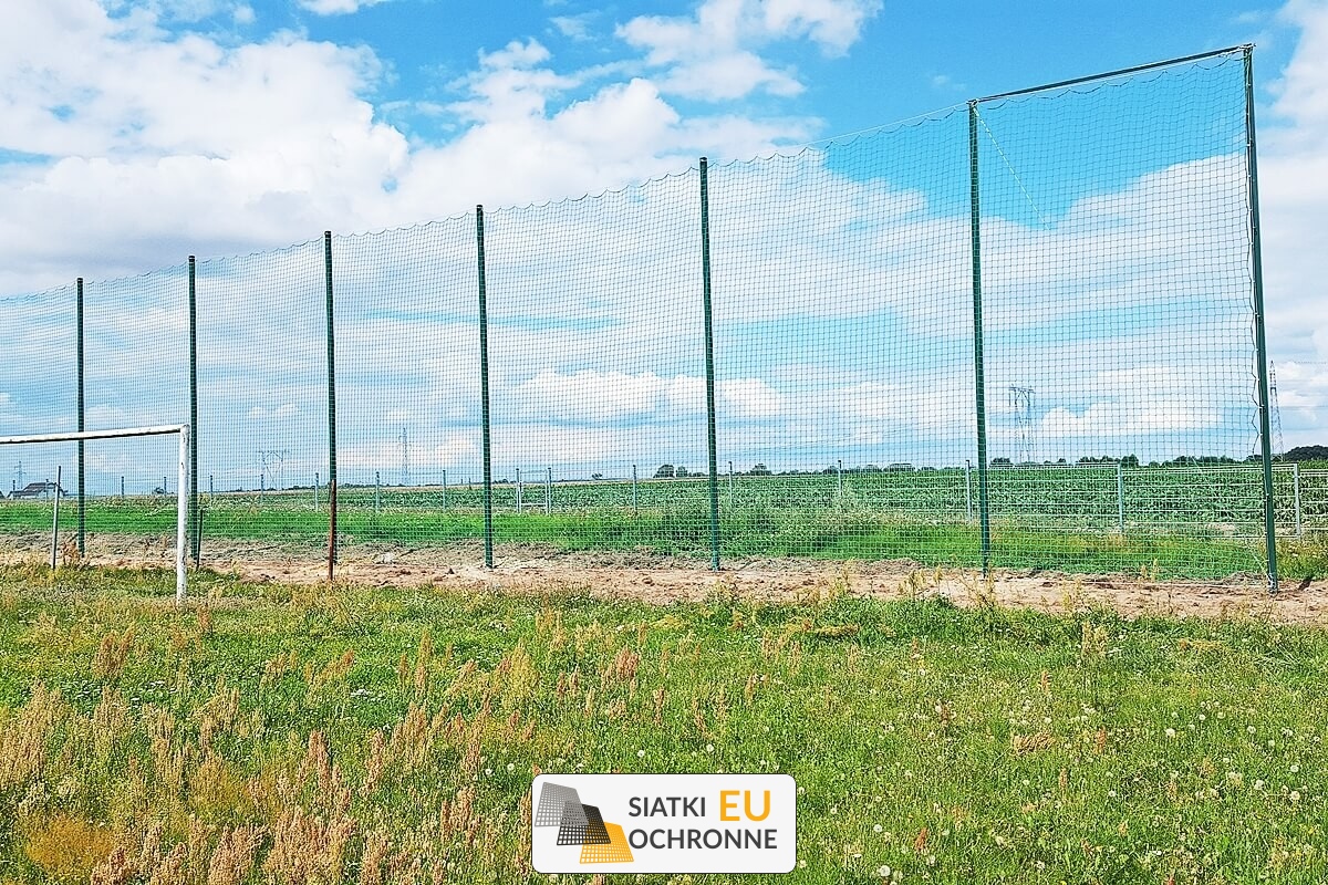   SiatkiOchronne.eu - Siatkowe zabezpieczenie do gry w piłkę nożną 
