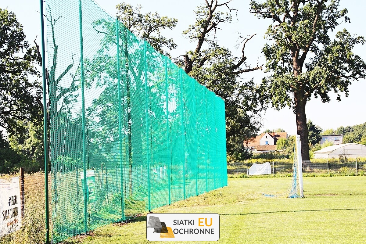   SiatkiOchronne.eu - Siatka ochronna zabezpieczająca teren gry 