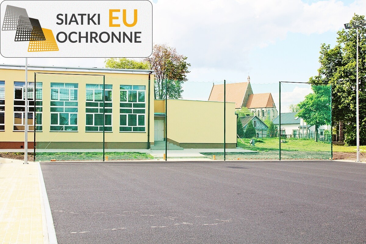 Mocna siatka umożliwiająca zabezpieczenie przed zbłąkanymi piłkami SiatkiOchronne.eu - Mocna siatka umożliwiająca zabezpieczenie przed zbłąkanymi piłkami