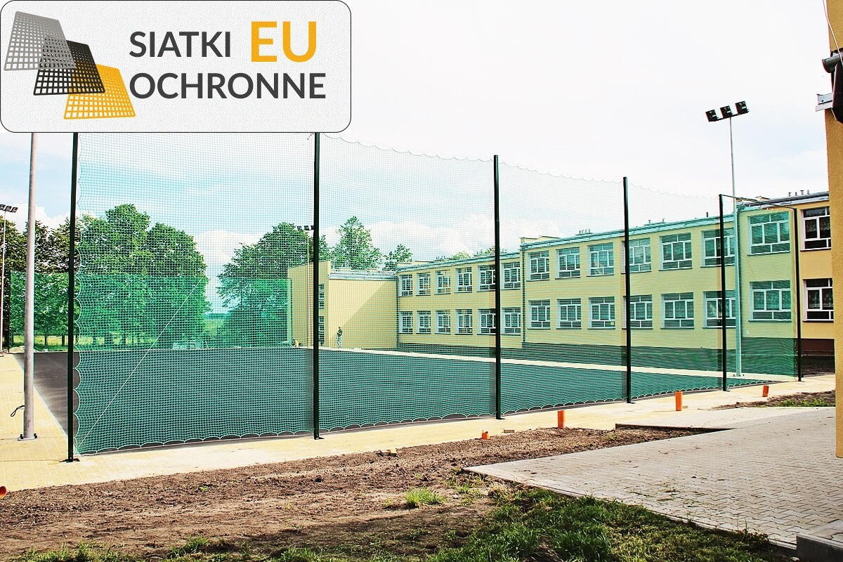 Bezpieczna siatka ochronna do boisk i placów zabaw SiatkiOchronne.eu - Bezpieczna siatka ochronna do boisk i placów zabaw