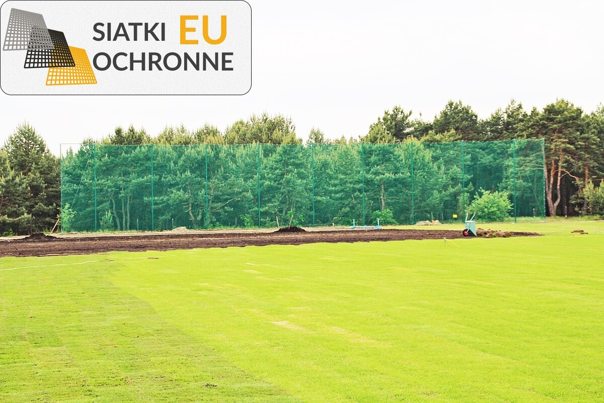   SiatkiOchronne.eu - Siatkowy zestaw 4m z słupami, siatką o oczkach 10x10cm i sznurkiem o grubości 5mm 