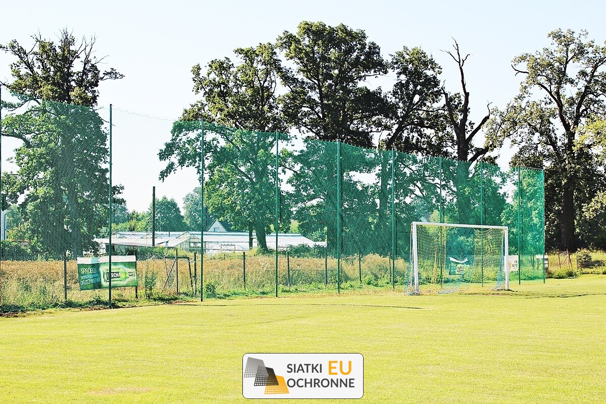   SiatkiOchronne.eu - Siatka do piłkochwytów 6m wysokości 