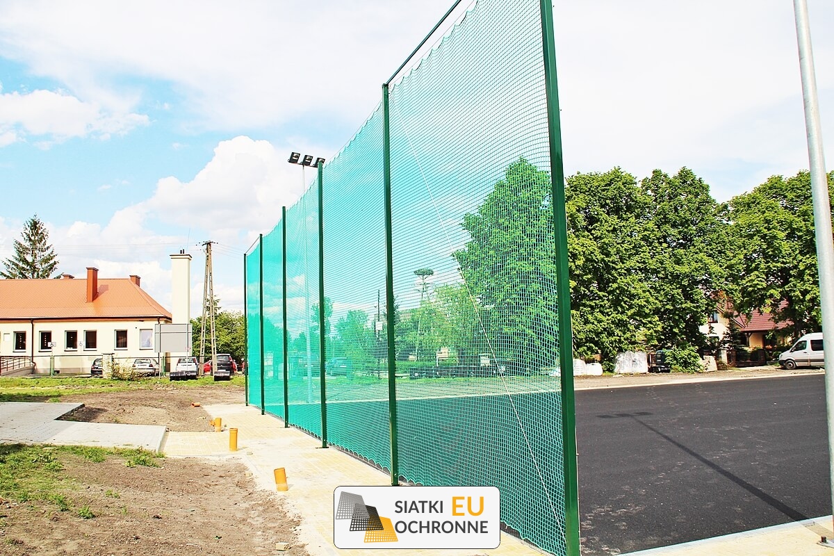 Trwała siatka z dużym oczkiem SiatkiOchronne.eu - Trwała siatka z dużym oczkiem