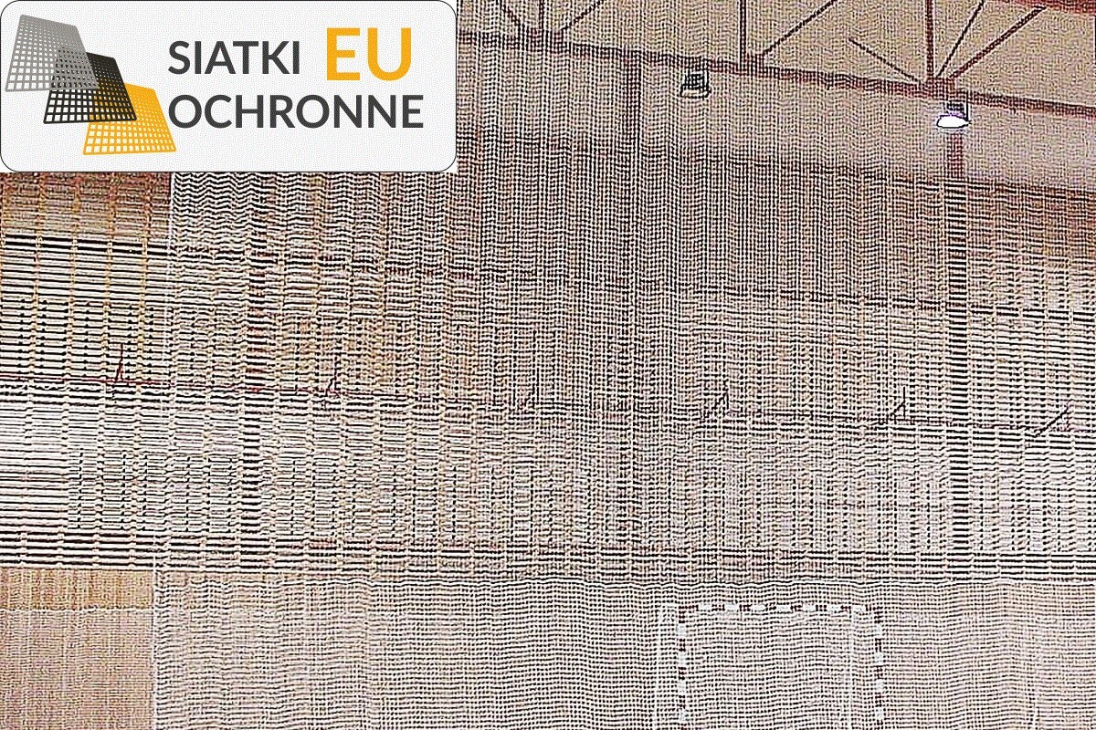 Kotara rozdzielająca przestrzeń w hali sportowej SiatkiOchronne.eu - Kotara rozdzielająca przestrzeń w hali sportowej