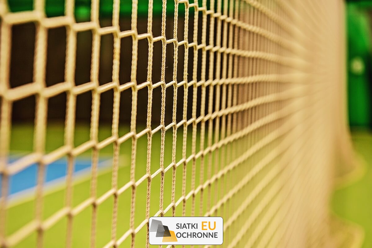   SiatkiOchronne.eu - Siatka na piłkołapy wewnątrz- 4,5x4,5 4mm PP 