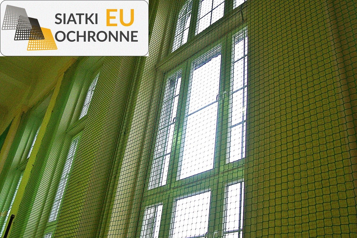   SiatkiOchronne.eu - Osłonowe siatki do zabezpieczenia obiektów sportowych 