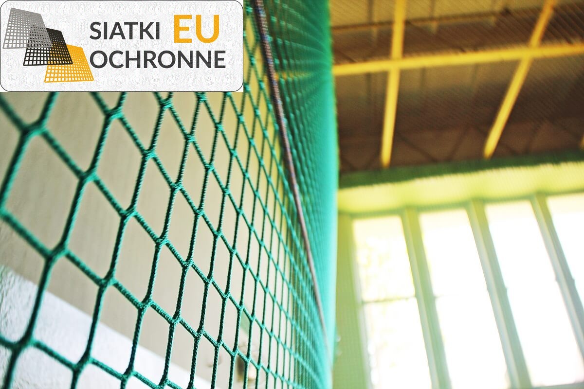  SiatkiOchronne.eu - Osłona wykonana z sznurkowej siatki idealna dla hal sportowych 