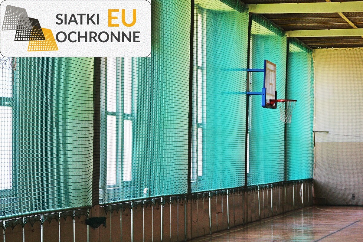   SiatkiOchronne.eu - Zapewnij bezpieczeństwo swojego pola do gry dzięki siatce sportowej 