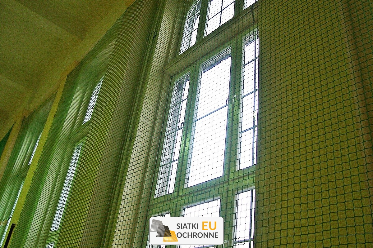   SiatkiOchronne.eu - Siatkowa zabezpieczenia dla hal sportowych 