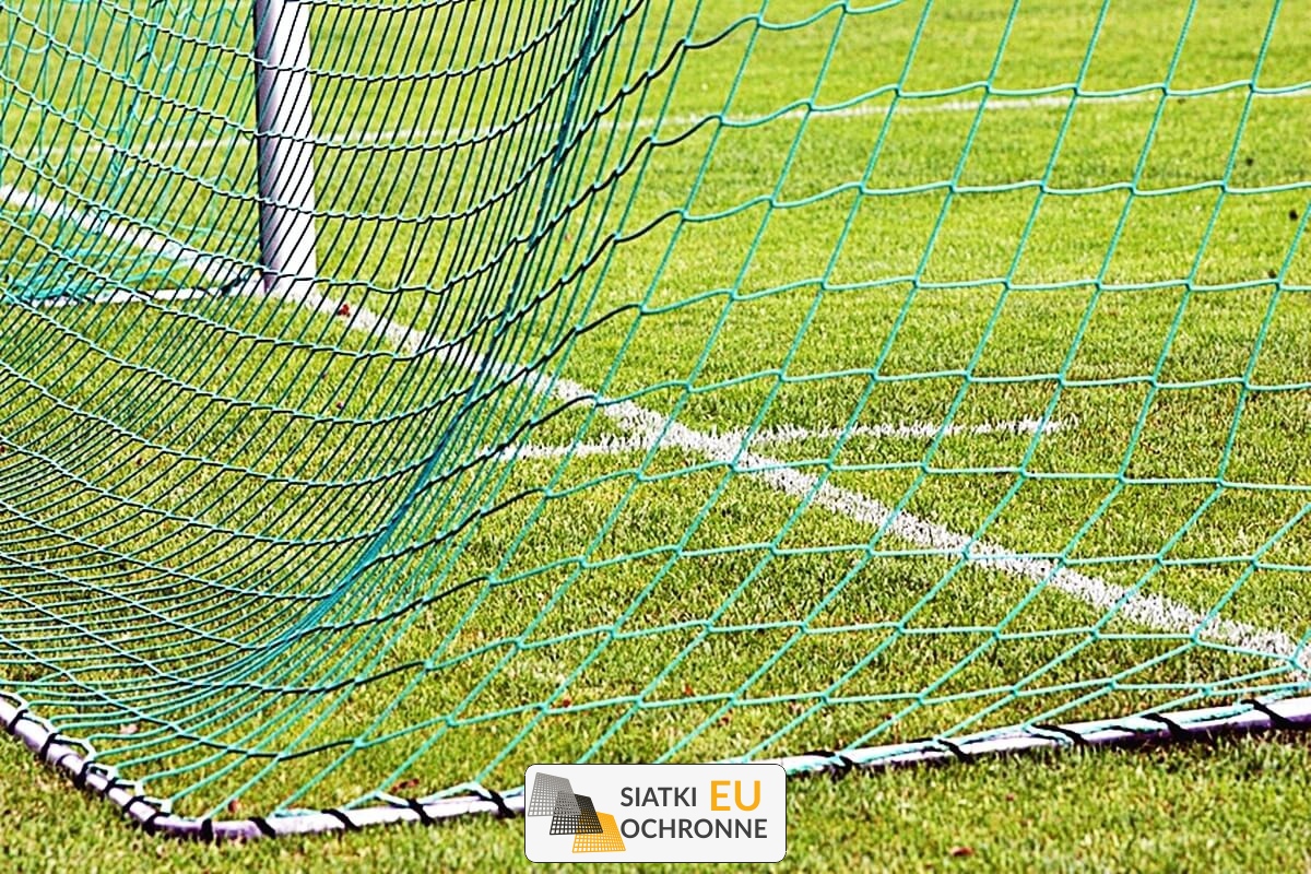 Siatka bramkarska na wymiar bramki Siatki na sportowe bramki Oczko siatki 8x8cm Grubość siatki 6mm SiatkiOchronne.eu - Siatka bramkarska na wymiar bramki Siatki na sportowe bramki Oczko siatki 8x8cm Grubość siatki 6mm