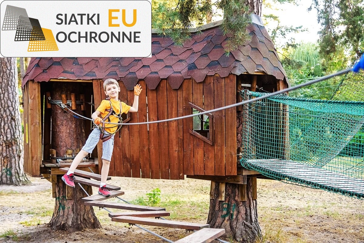   SiatkiOchronne.eu - Siatka bezpieczeństwa na kempingowy plac zabaw - chroni Twoje dziecko 