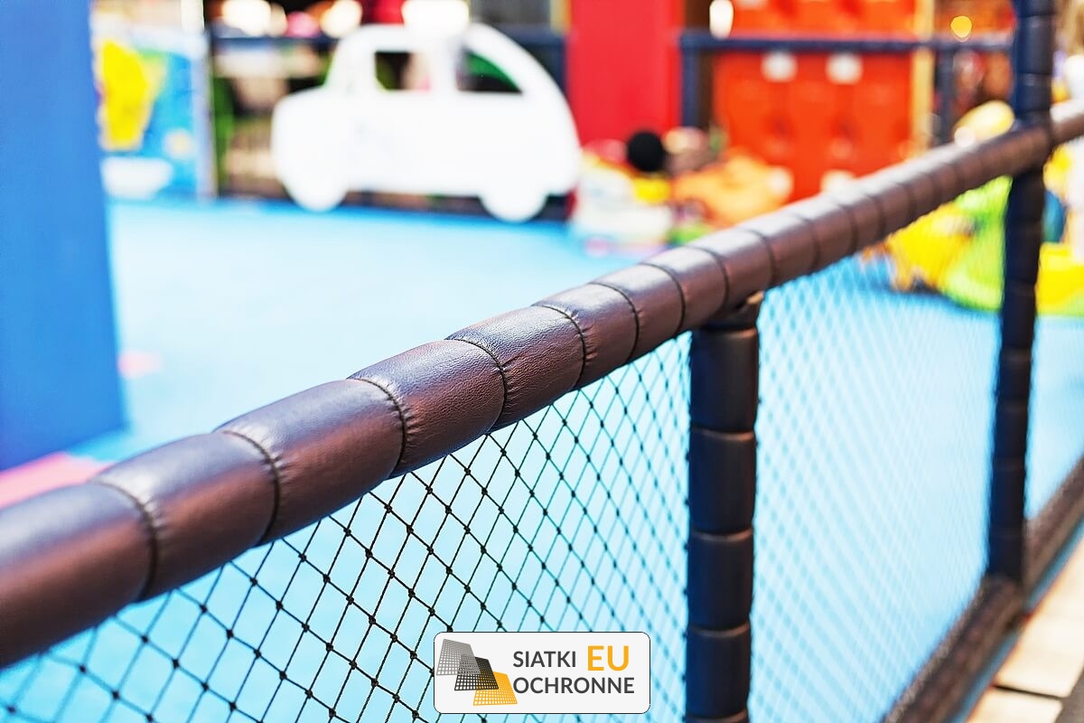 Siatka sznurkowa ochronna dla placów zabaw SiatkiOchronne.eu - Siatka sznurkowa ochronna dla placów zabaw