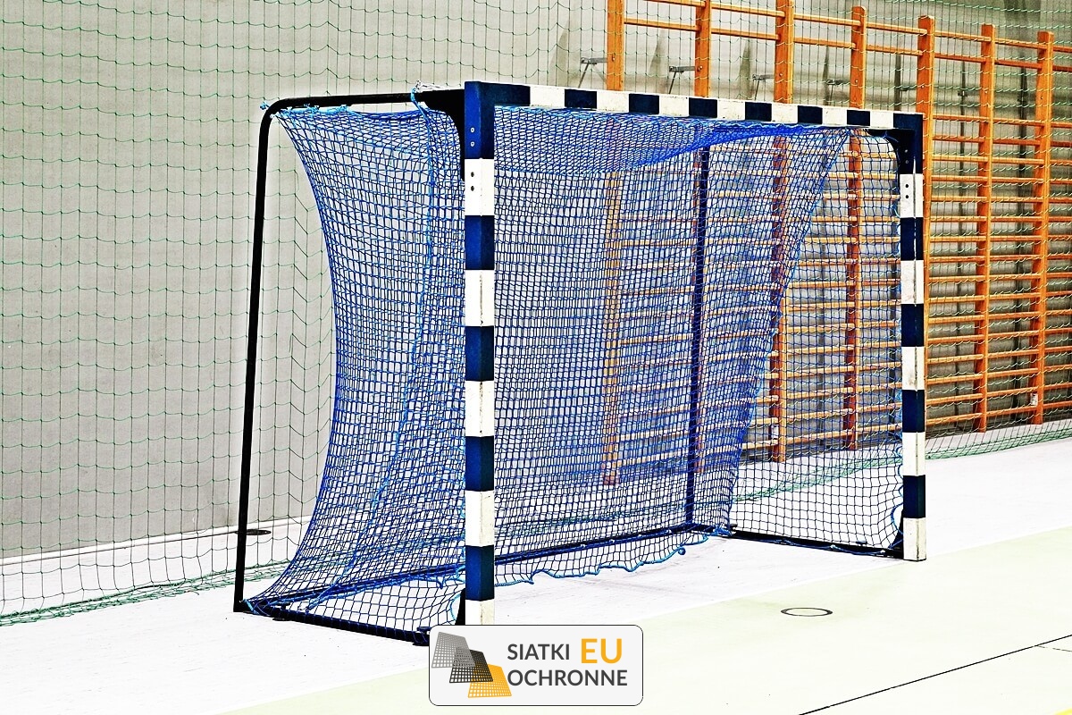 Odporna na warunki atmosferyczne siatka zabezpieczająca do różnych dziedzin sportu SiatkiOchronne.eu - Odporna na warunki atmosferyczne siatka zabezpieczająca do różnych dziedzin sportu