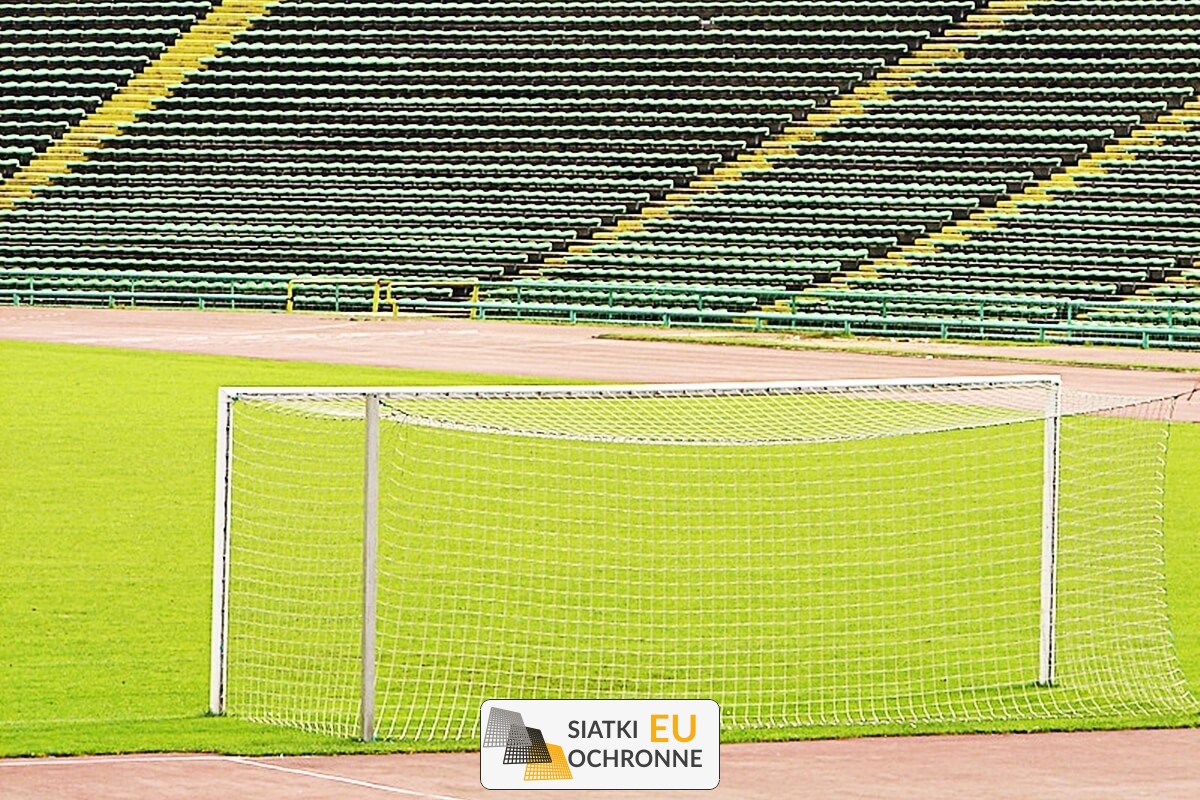   SiatkiOchronne.eu - Siatka sportowa   Zabezpieczająca siatka sportowa 
