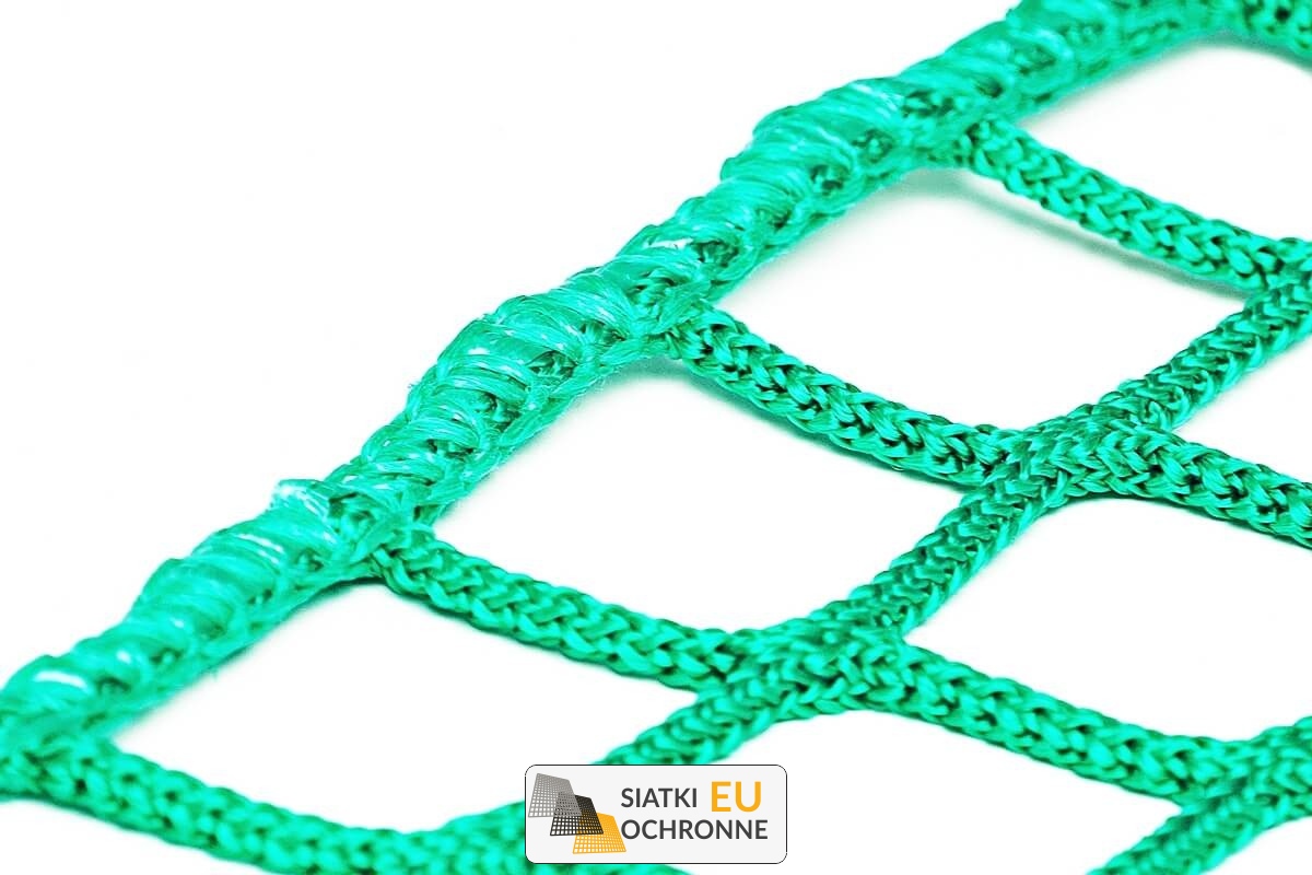   SiatkiOchronne.eu - Transformacja pokoju dziecka dzięki ozdobnej siatce na ściany i sufit 