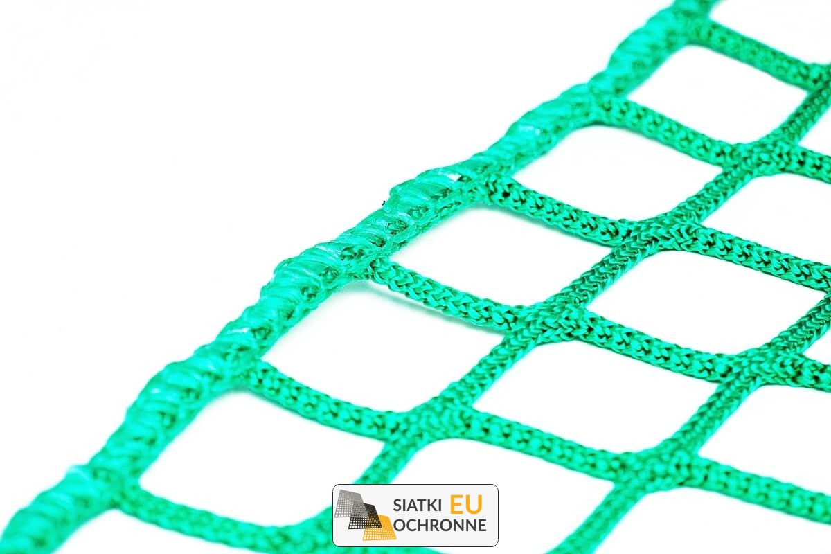   SiatkiOchronne.eu - Transformacja pokoju dziecka dzięki ozdobnej siatce na ściany i sufit 