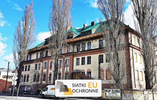   SiatkiOchronne.eu - Siatka na dach   Zabezpieczenie dachu siatką dekarską 