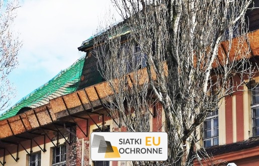   SiatkiOchronne.eu - Siatka na dach   Zabezpieczenie dachu siatką dekarską 