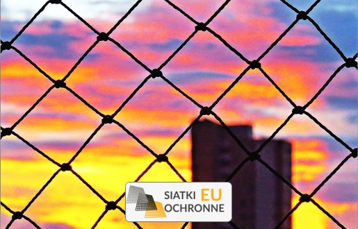   SiatkiOchronne.eu - Półki z siatki do piwnicy   Siatkowe półki do piwnicy 