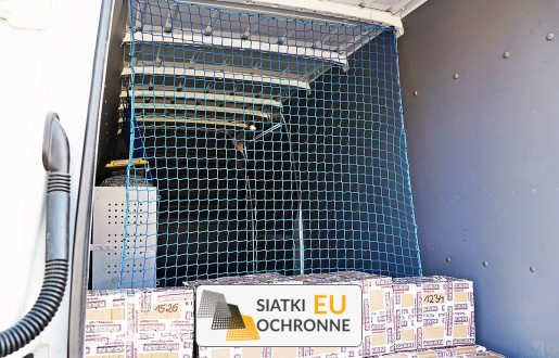   SiatkiOchronne.eu - Siatka zabezpieczająca otwartą pakę w samochodzie dostawczym - bus 