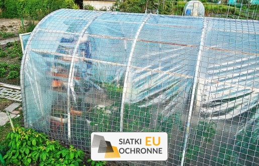   SiatkiOchronne.eu - Ochronne przykrycie na tunel uprawny zapewniające ochronę przed wiatrem 