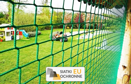   SiatkiOchronne.eu - Bezpieczna siatka ochronna dla dziecięcego domku 