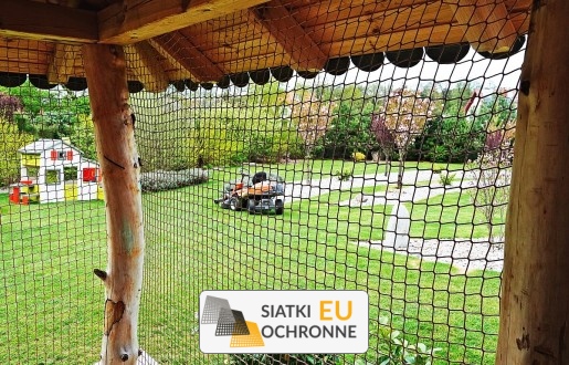  SiatkiOchronne.eu - Siatka ochronna dla domku zabaw 