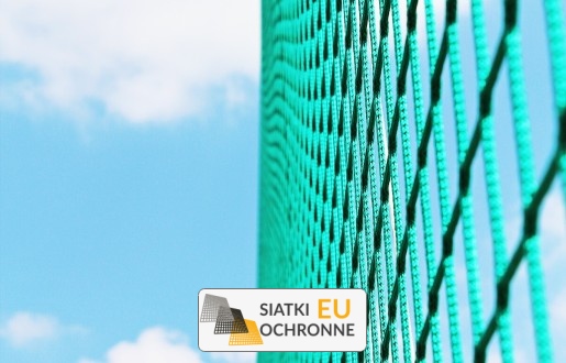   SiatkiOchronne.eu - Profesjonalna siatka piłkochwyt do ogrodu 