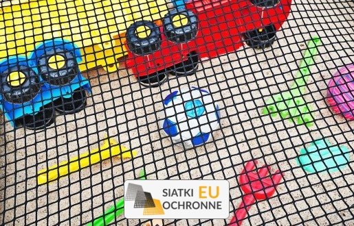   SiatkiOchronne.eu - Zabezpiecz zabawy Twojego dziecka: ogrodzenie dla piaskownicy w ogrodzie   Siatka zabezpieczająca: praktyczne rozwiązanie 