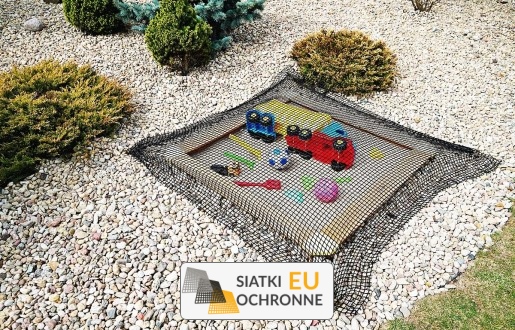   SiatkiOchronne.eu - Bezpieczne zabawy na podwórku: Siatka ochronna do piaskownicy 