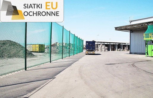 Ochrona ładunku przed silnym wiatrem w magazynie SiatkiOchronne.eu - Ochrona ładunku przed silnym wiatrem w magazynie