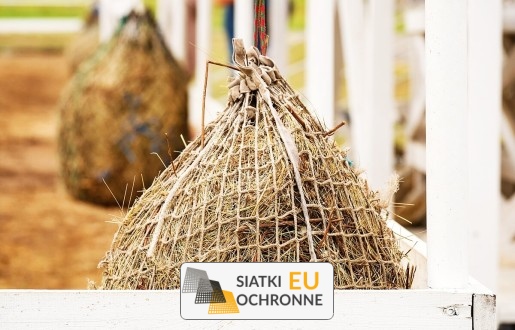  SiatkiOchronne.eu - Worek na siano dla konia 